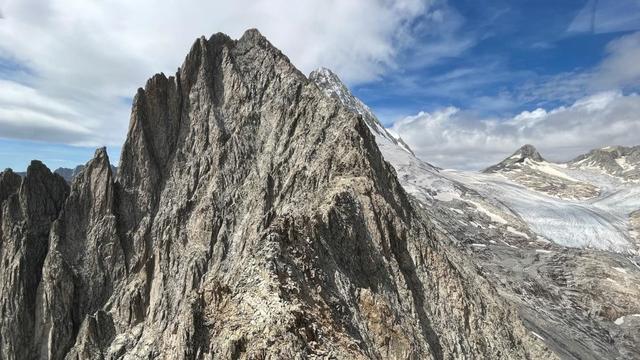 High-altitude falls and rockslides kill 6 climbers in the Swiss Alps, police say