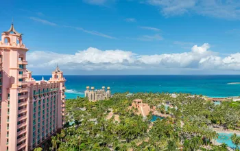 Atlantis Paradise Island Offers Fall Savings