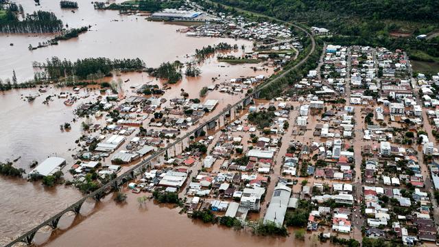 At least 21 killed, thousands displaced by Brazil cyclone