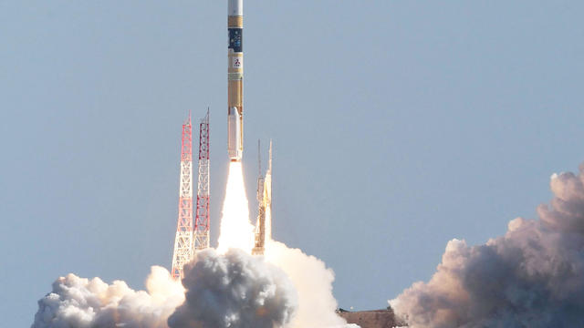 Japan launches its "Moon Sniper" as it hopes for a lunar landing