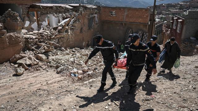 Morocco earthquake death toll tops 2,800 as frantic rescue efforts continue