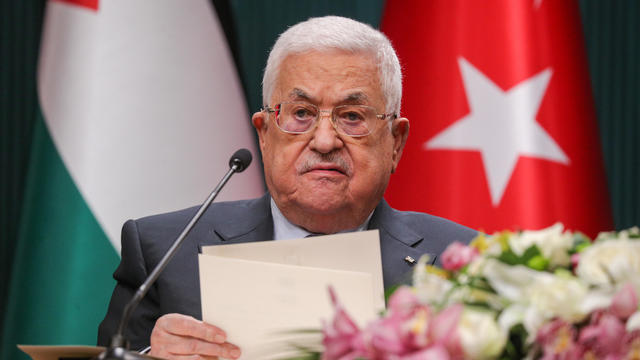 Palestinian leader Abbas draws sharp rebuke for "reprehensible" Holocaust remarks, but colleagues back him