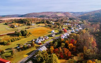 Watch Autumn Leaves Fall Into Place in the Pocono Mountains