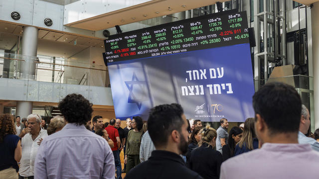 Study: Someone bet against the Israeli stock market in the days before Hamas' Oct. 7 attack