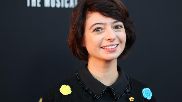 "Big Bang Theory" actress Kate Micucci says she had surgery for lung cancer despite never smoking a cigarette