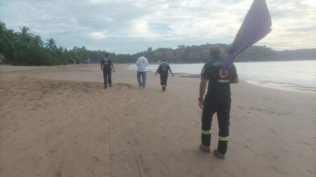 Man killed, woman injured by shark or crocodile at Pacific coast resort in Mexico, officials say