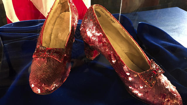 Theft of ruby slippers from "Wizard of Oz" was reformed mobster's "one last score," court memo says