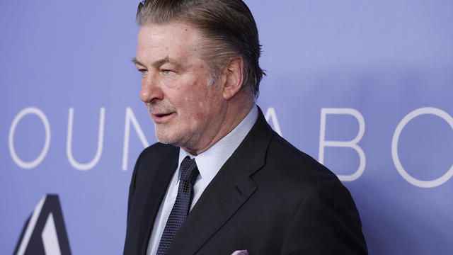 Alec Baldwin pleads not guilty to refiled manslaughter charge in "Rust" shooting