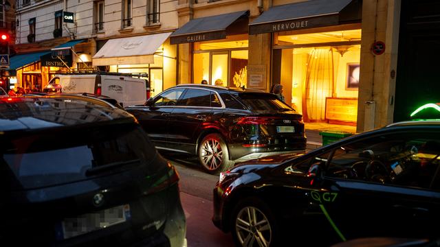 Paris is poised to triple parking charges for SUVs to almost $20 per hour