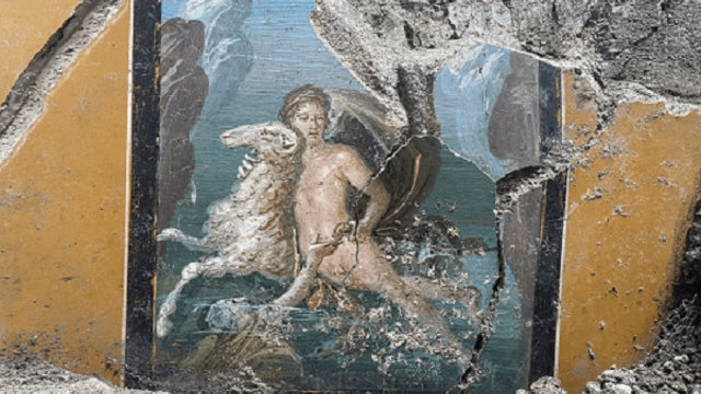 New frescoes found in ash of Pompeii 2,000 years after city wiped out by Mount Vesuvius eruption