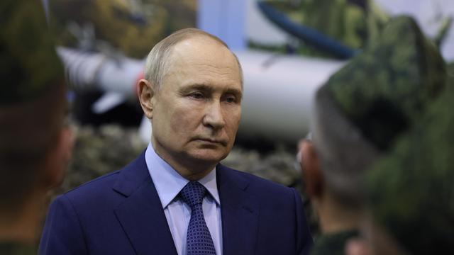 Russia plans tactical nuclear weapons drills near Ukraine border, citing "provocative statements" from NATO