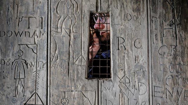 Soldiers' drawings — including depiction of possible hanging of Napoleon — found on 18th century castle door