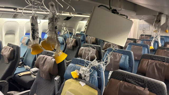 Singapore Airlines passenger says it was chaos as "extreme turbulence" hit flight with no warning