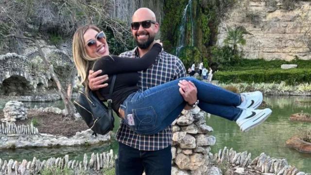 Texas woman jumped in hot tub to try to rescue husband who died by electrocution at Mexico resort, lawsuit says