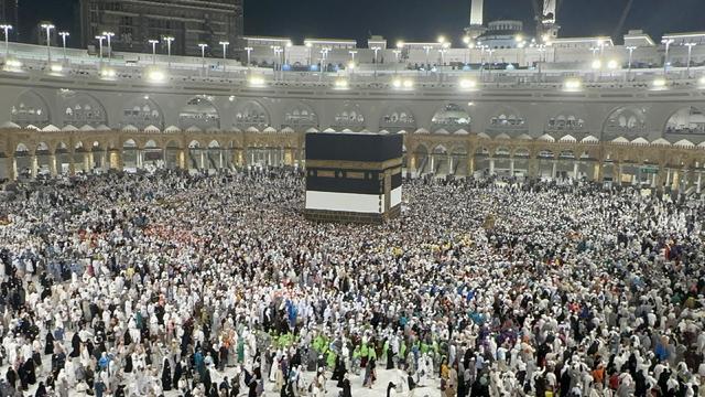 Death toll at Hajj pilgrimage rises to 1,300 amid extreme high temperatures