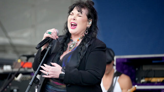 Ann Wilson announces cancer diagnosis, postpones Heart tour