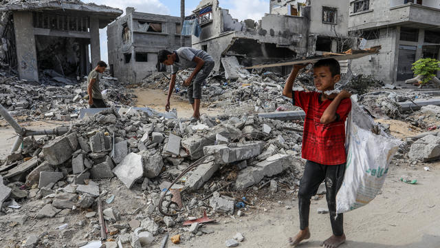 U.N. experts say Gaza children dying in Israeli "targeted starvation campaign"