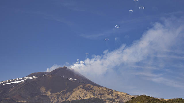 American tourist dead after suddenly getting sick on Sicily's Mount Etna, rescuers say